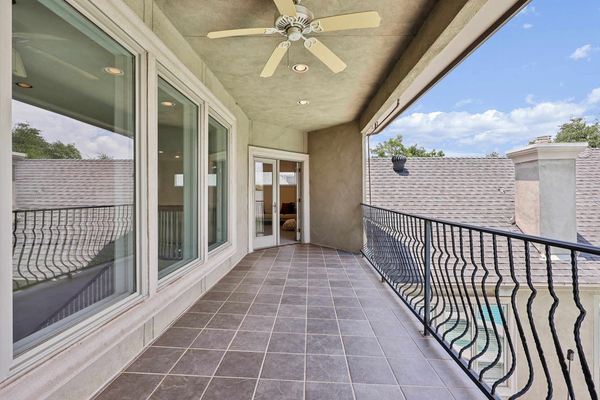 Dilbeck Ln-S0907-048.jpg