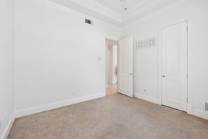Dilbeck Ln-S0907-033.jpg