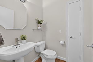  Photo 36