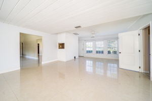  6068 Chevy Chase St, West Palm Beach, FL 33413, US Photo 3