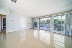  6068 Chevy Chase St, West Palm Beach, FL 33413, US Photo 2