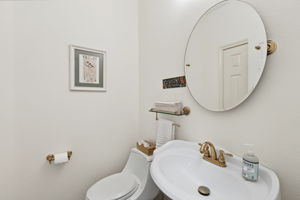  Photo 36