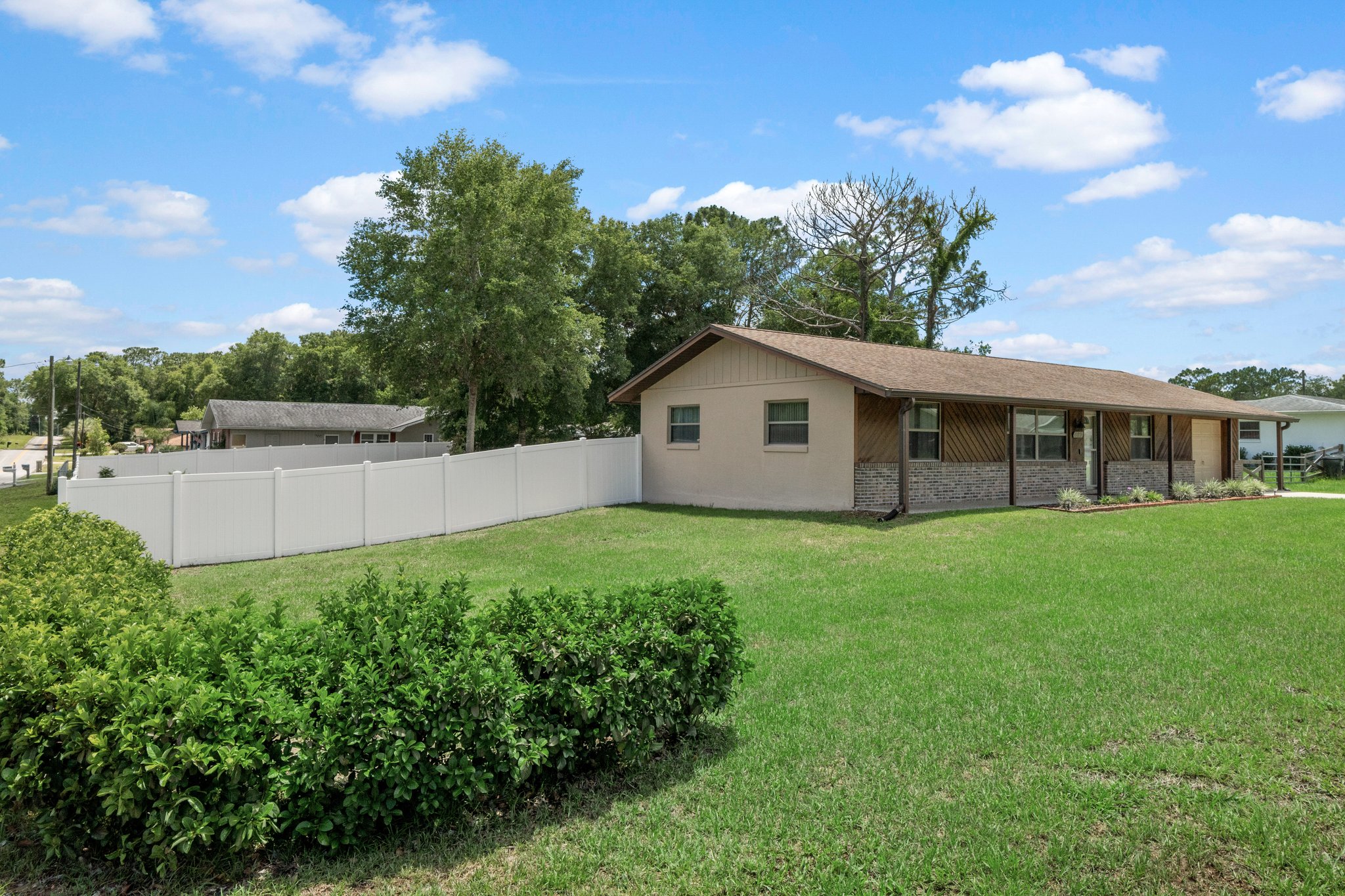 607 E Inverness Blvd, Inverness, FL 34452, USA