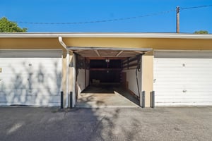 Granada St-S0309-018.jpg