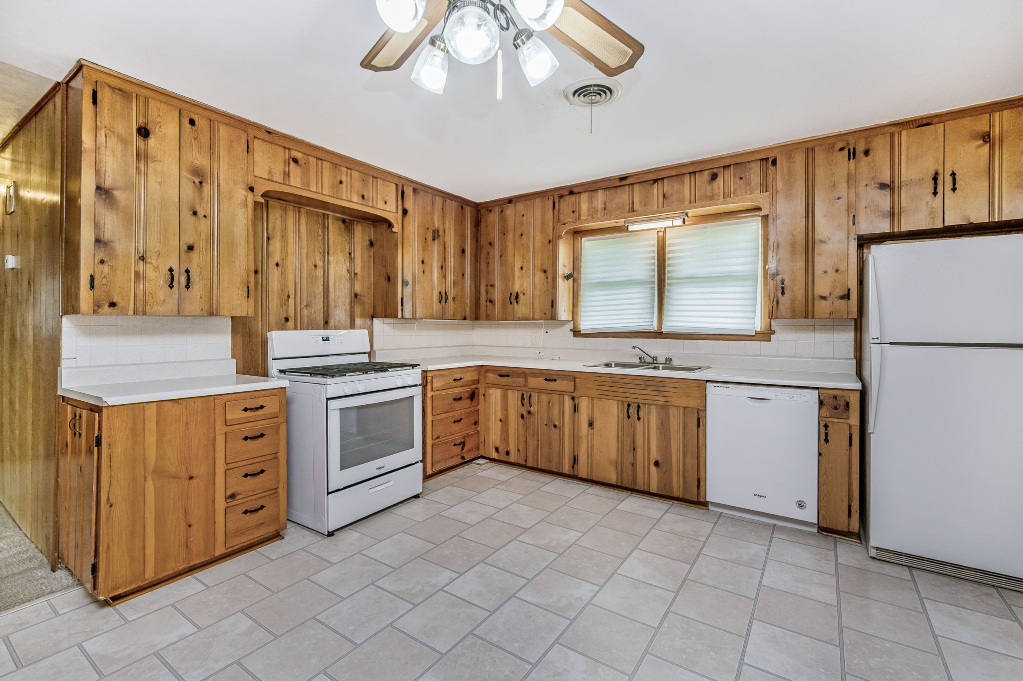 607 Powell Pampa 11