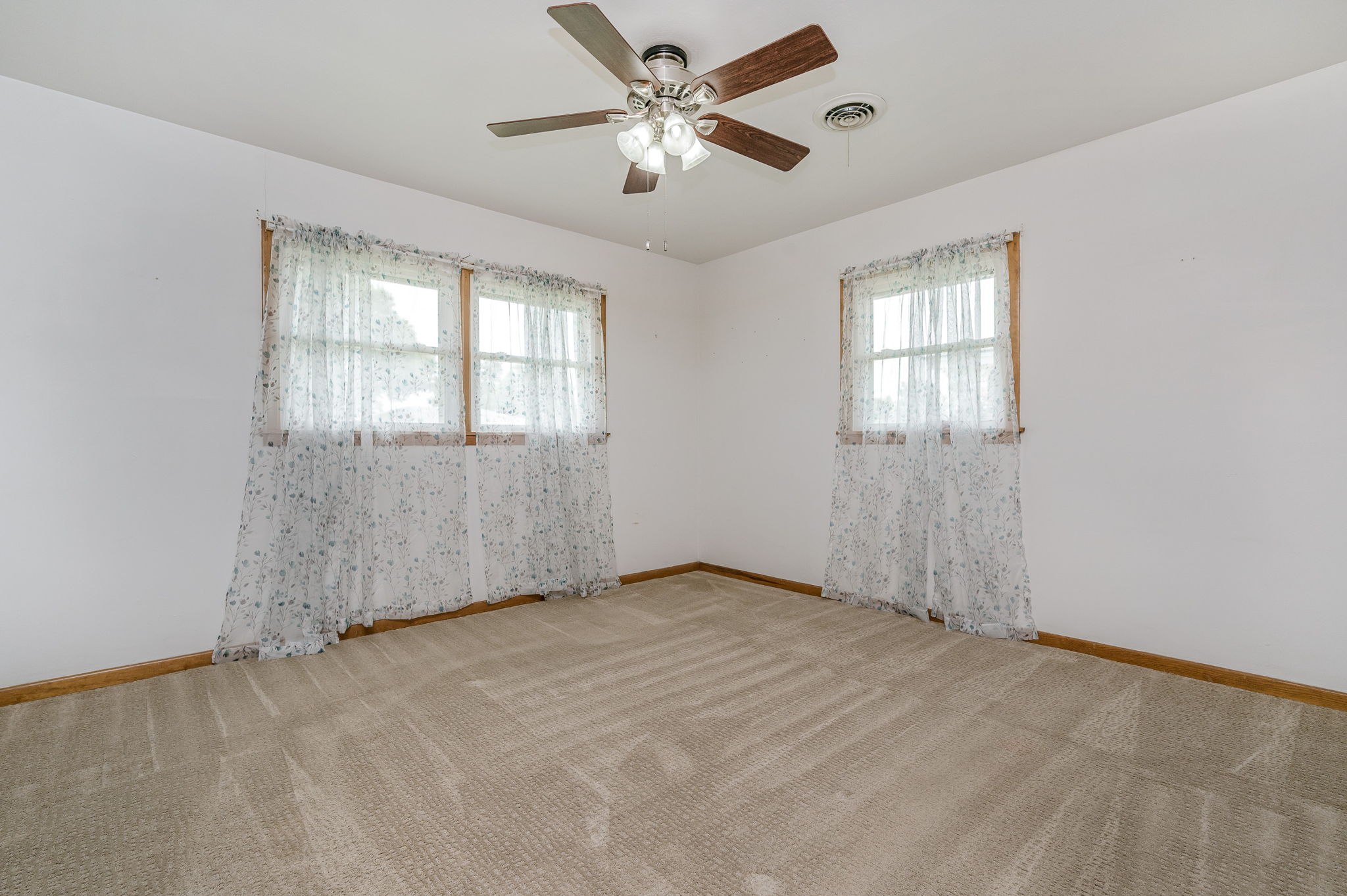 607 Powell Pampa 14