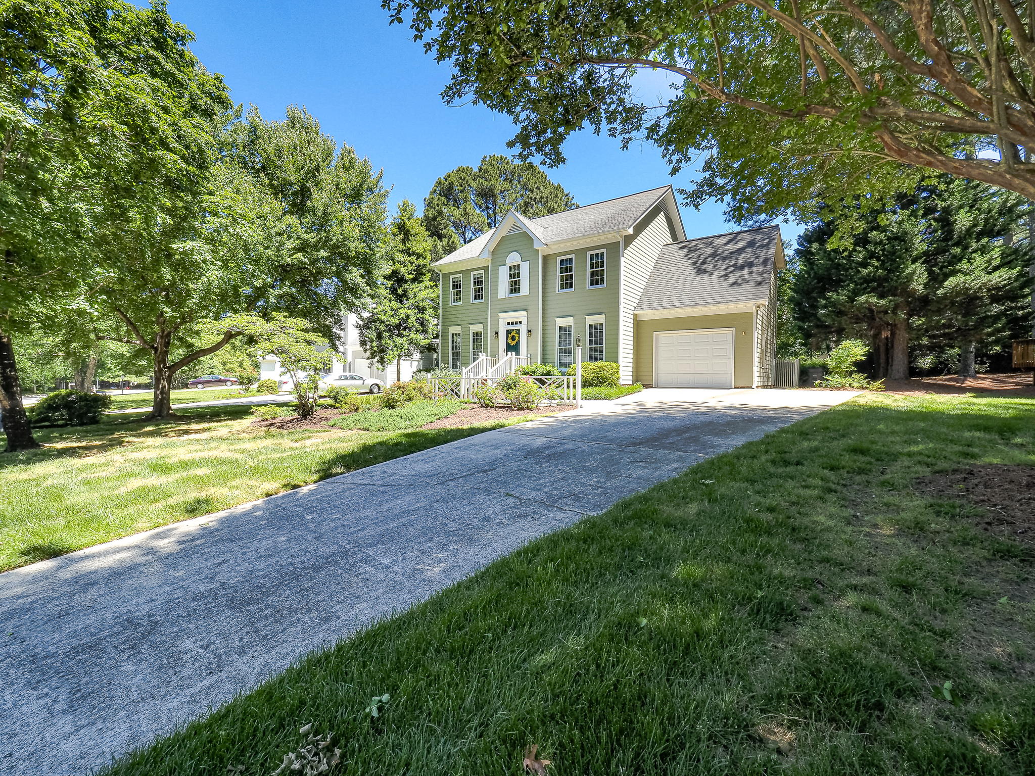 607 Pinewood Dr, Apex, NC 27502, USA Photo 3