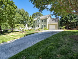607 Pinewood Dr, Apex, NC 27502, USA Photo 2