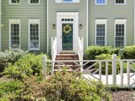 607 Pinewood Dr, Apex, NC 27502, USA Photo 4