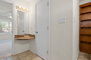  Photo 32