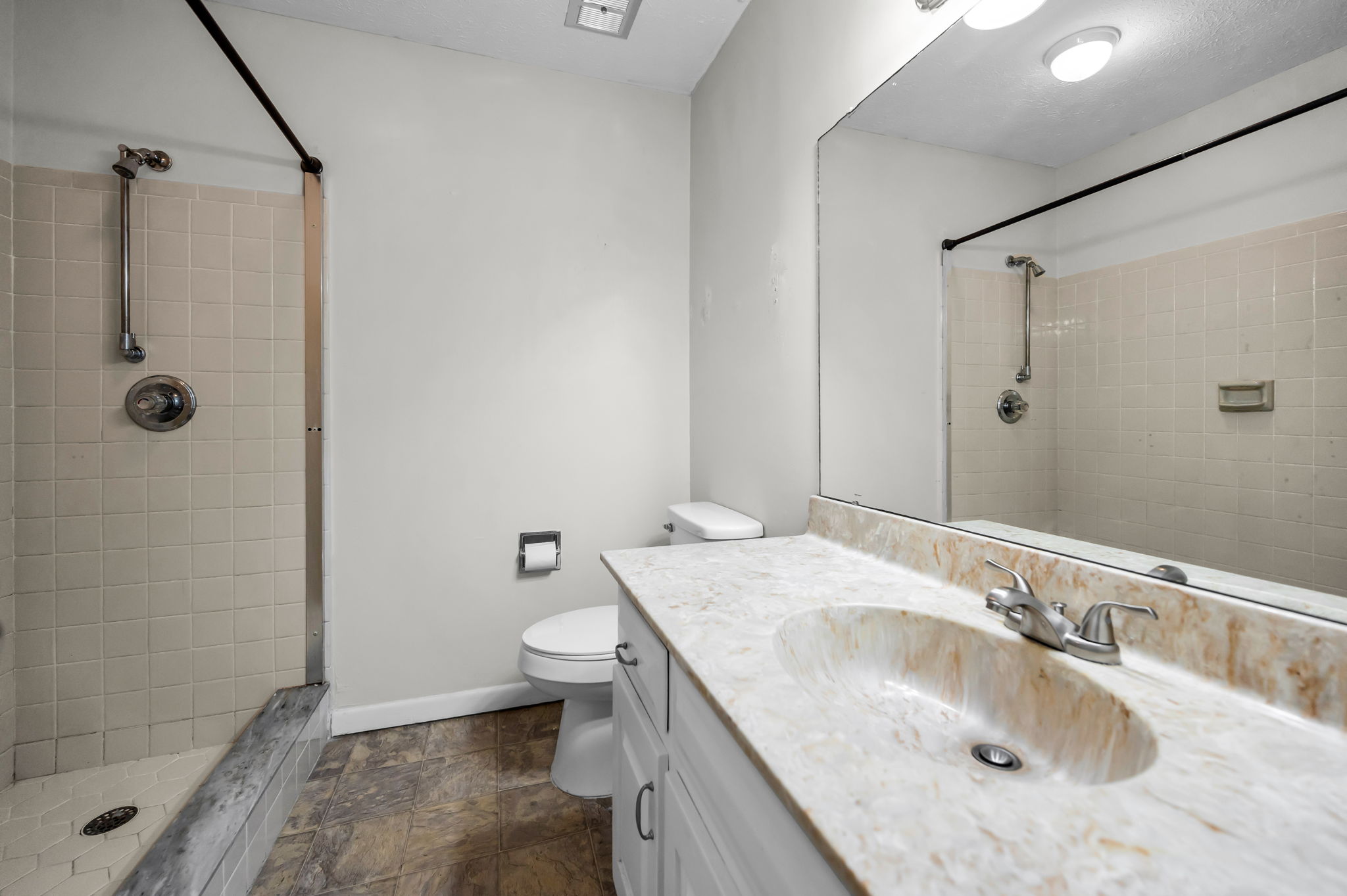 Bathroom2