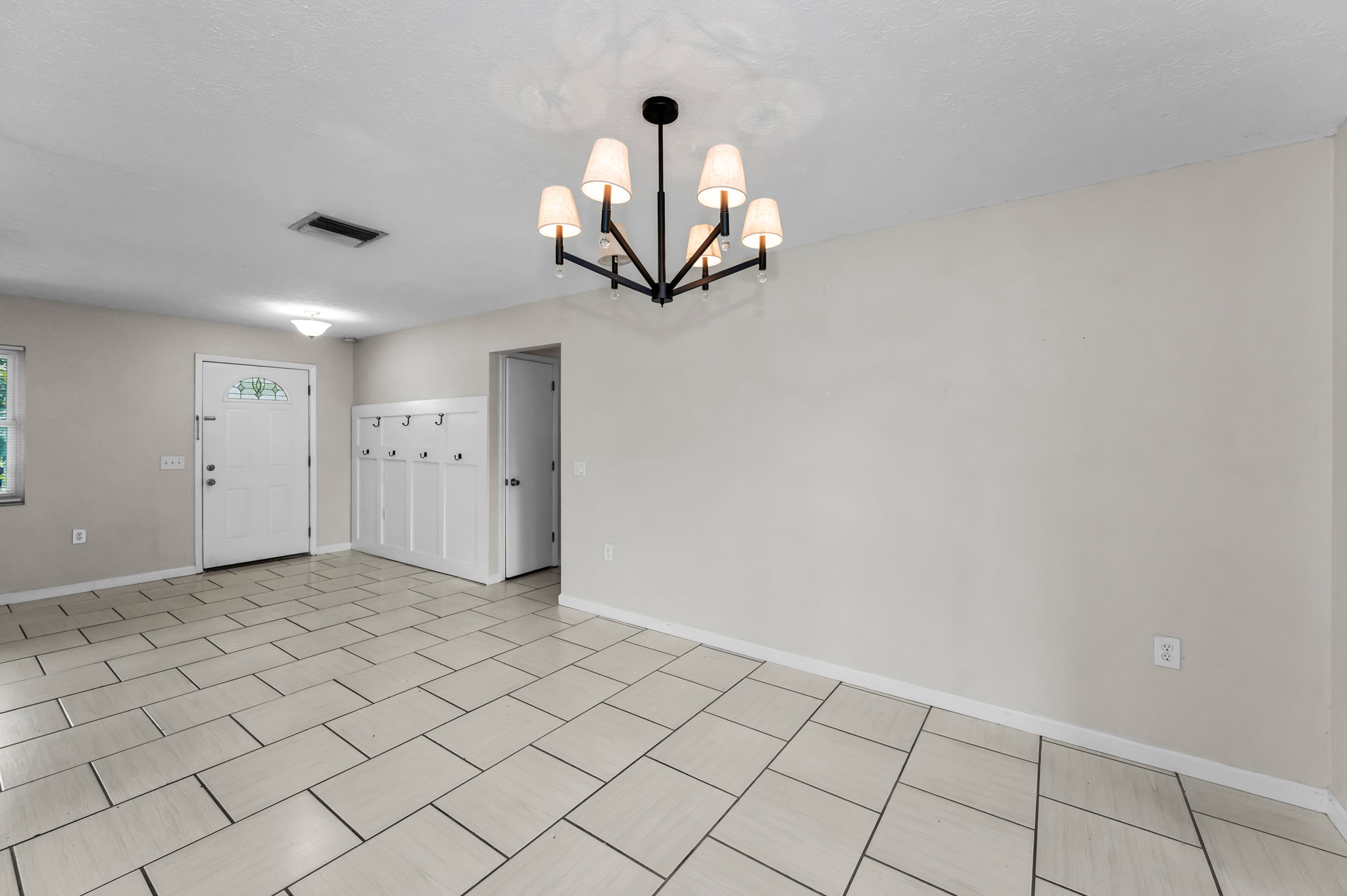 Dining Room3