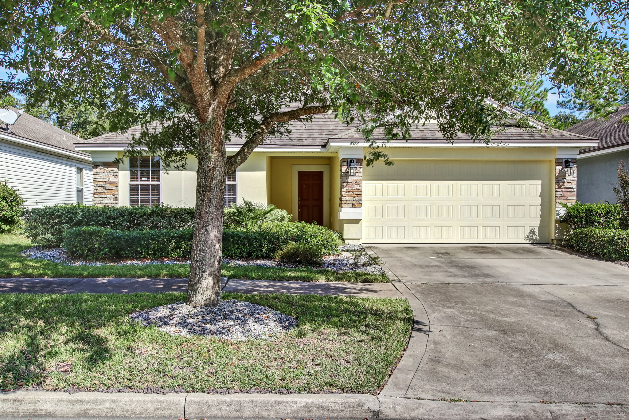  607 Sunny Stroll Dr, Middleburg, FL 32068, US
