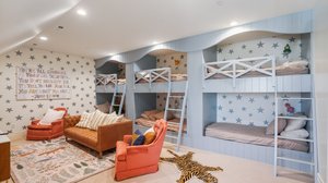  Photo 44