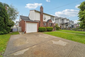 Fairlawn Pkwy-1006-002.jpg