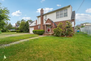 Fairlawn Pkwy-1006-003.jpg