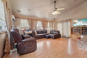 Fairlawn Pkwy-1006-004.jpg