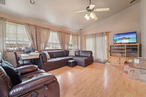 Fairlawn Pkwy-1006-005.jpg