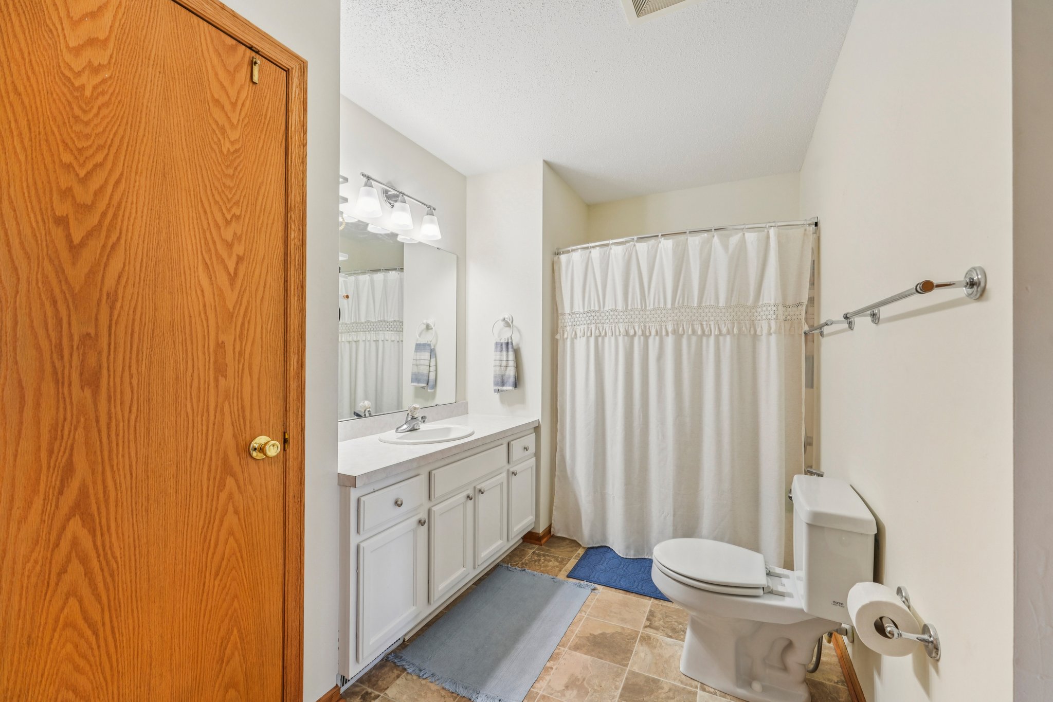 Frontier Cir-1706-022.jpg