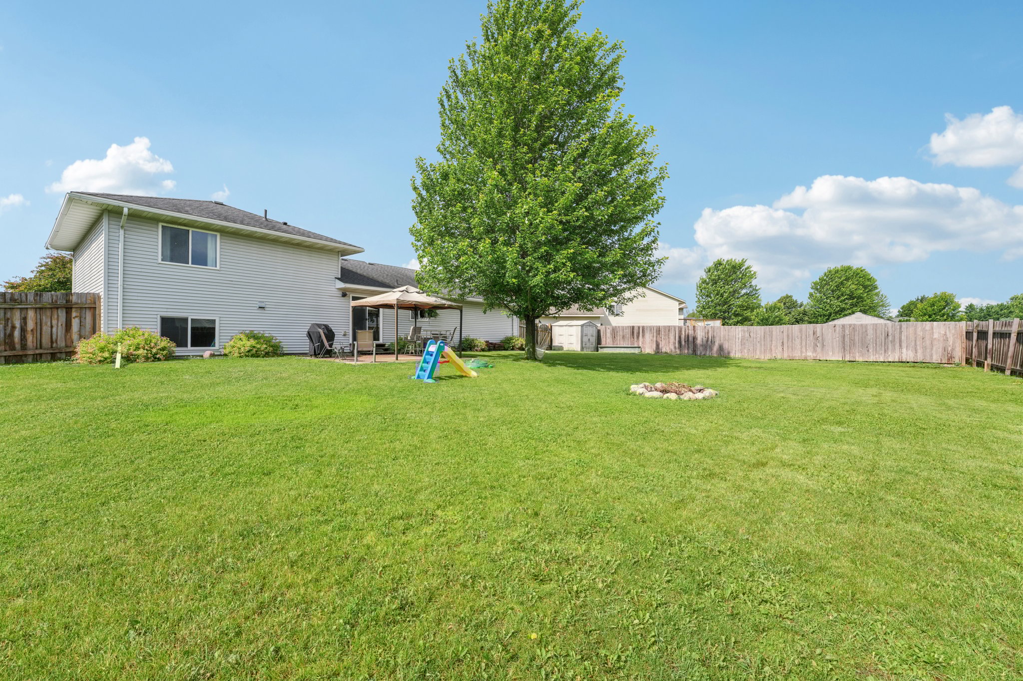 Frontier Cir-1706-038.jpg