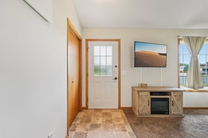 Frontier Cir-1706-007.jpg