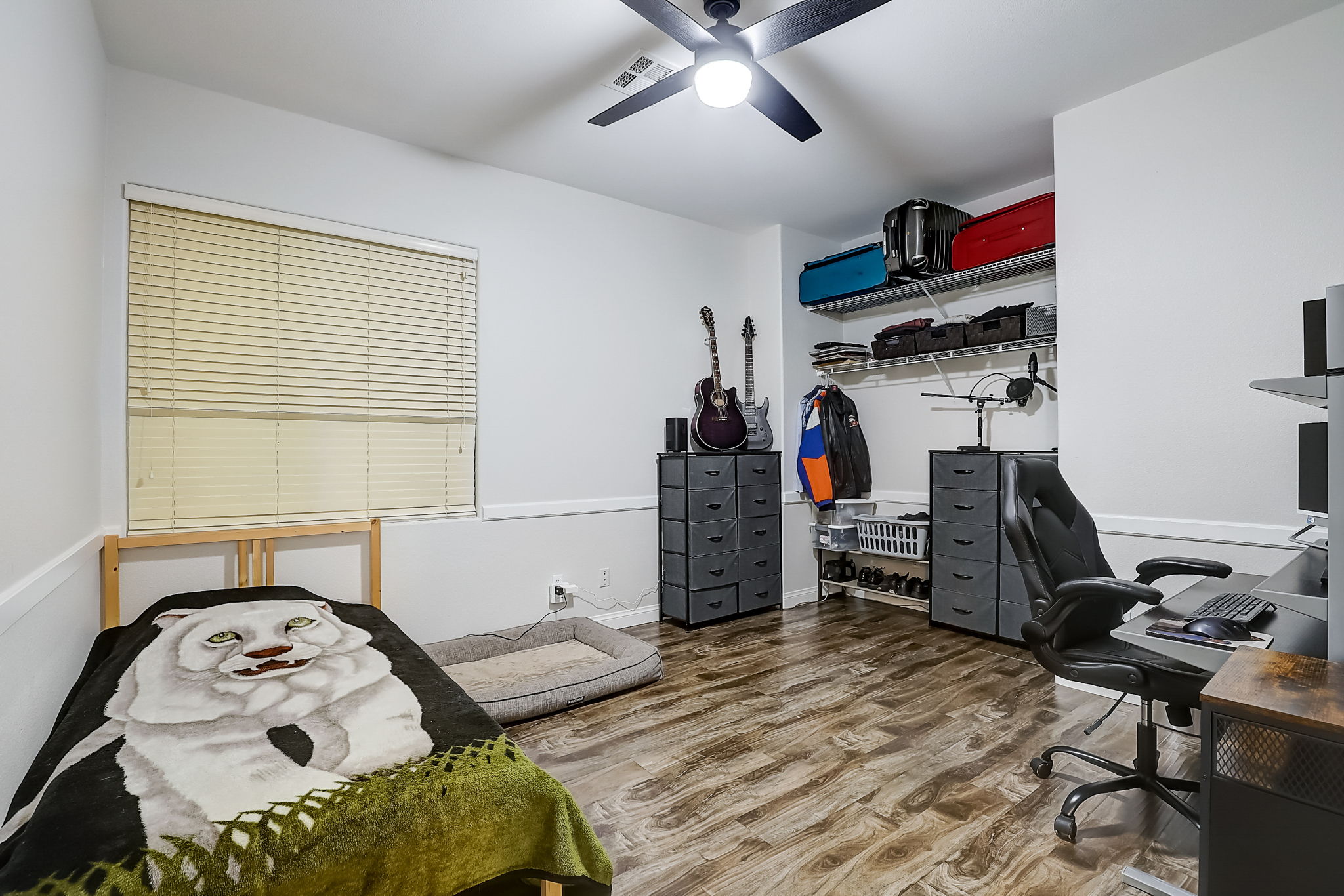 Jade Cliffs Ln-032