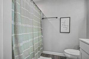  Photo 31