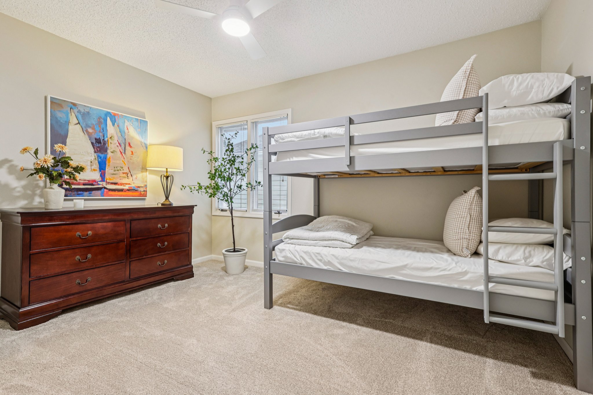 N Monument View-S2403-015.jpg