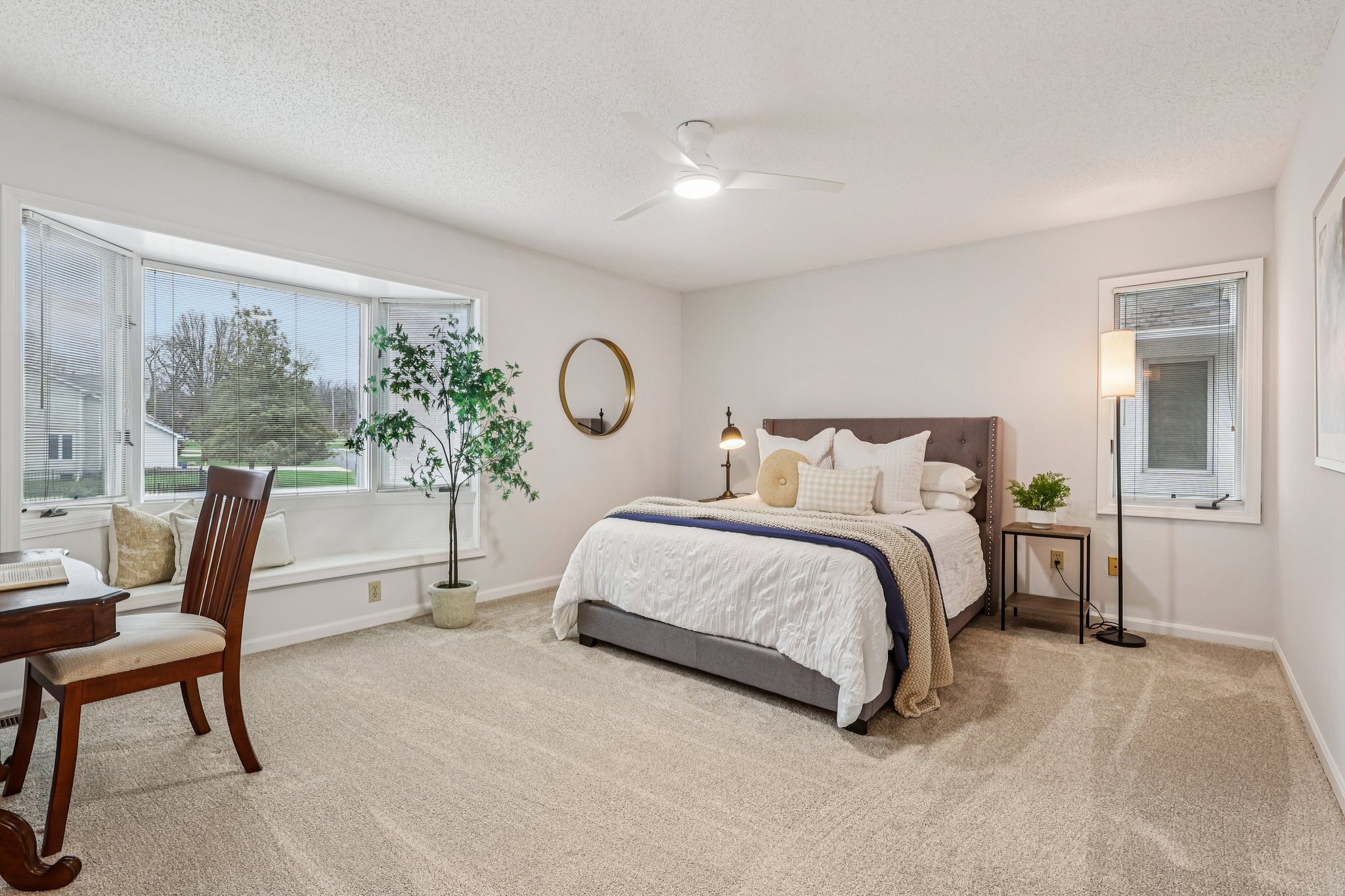 N Monument View-S2403-016.jpg