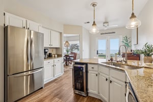 N Monument View-S2403-009.jpg