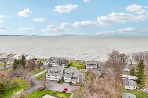 N Monument View-S2403-032.jpg