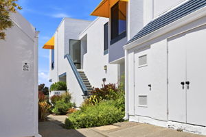 004_F8_608 Portofino Ln
