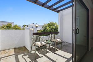 034_F8_608 Portofino Ln