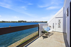 037_F8_608 Portofino Ln