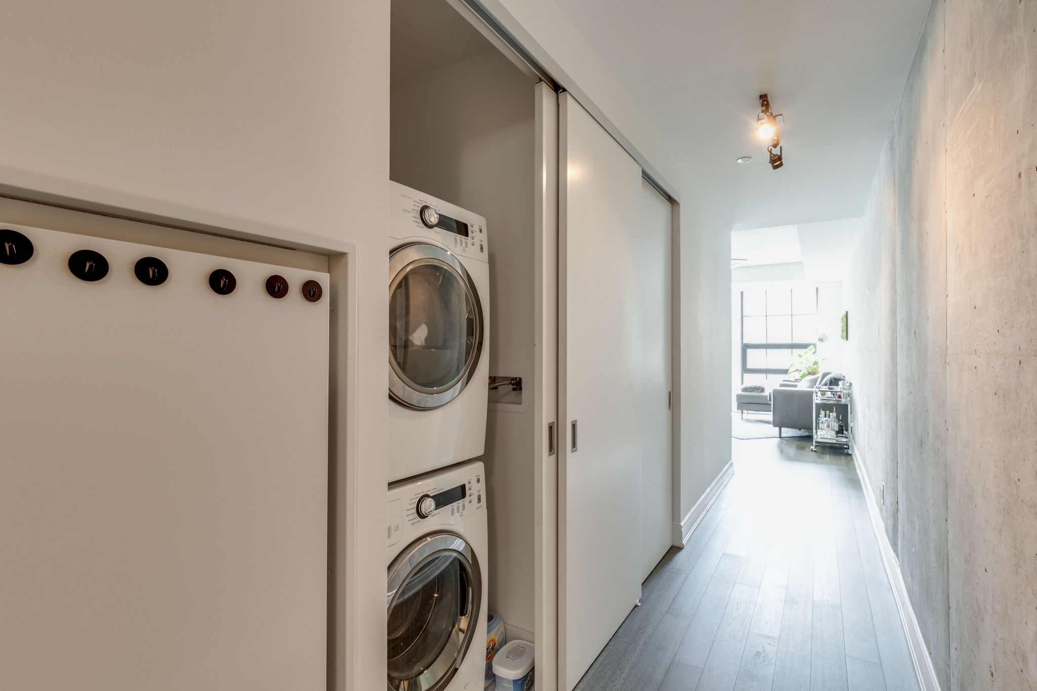 Toronto property showcase — delivered property photograph 17