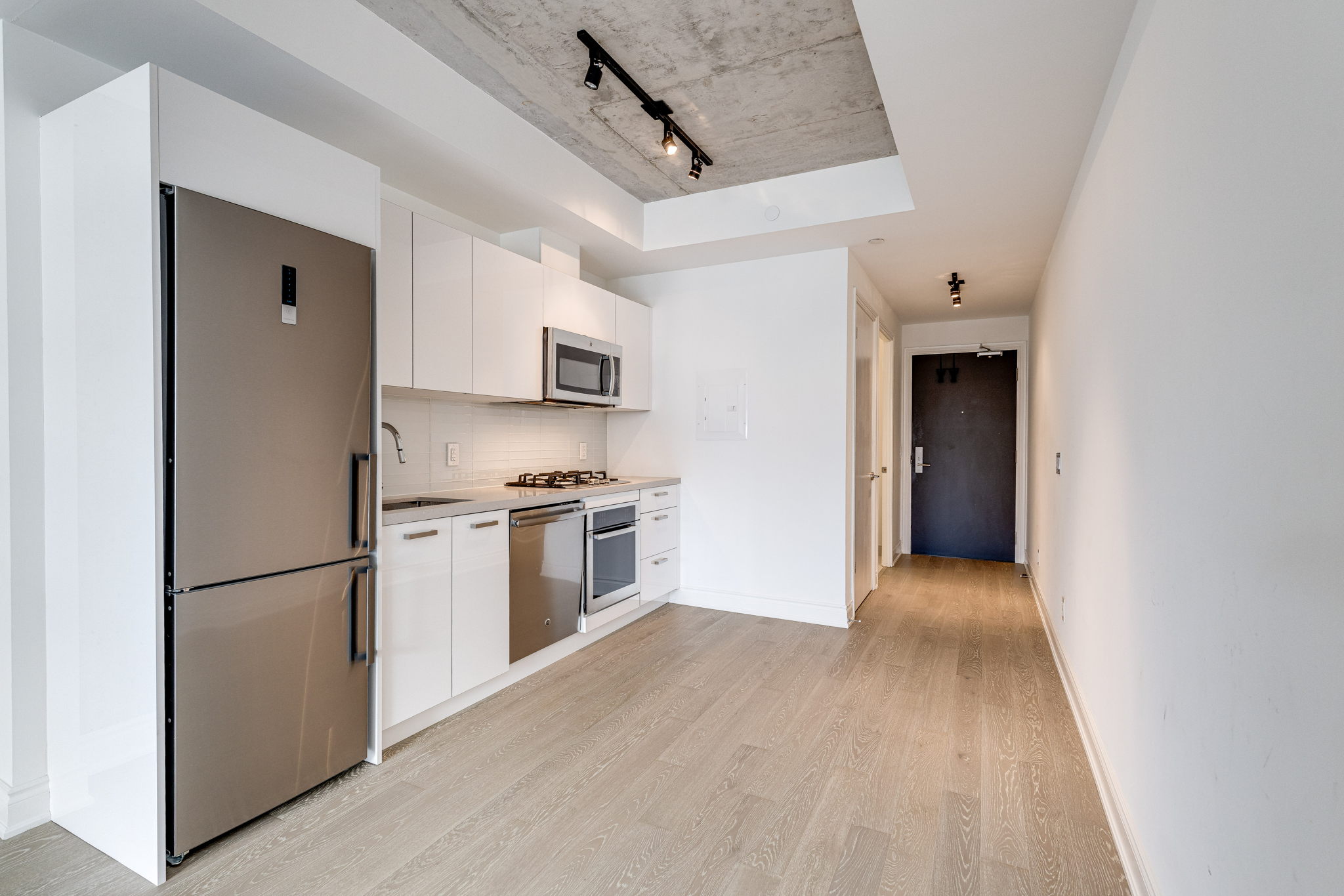 Toronto property showcase — delivered property photograph 8