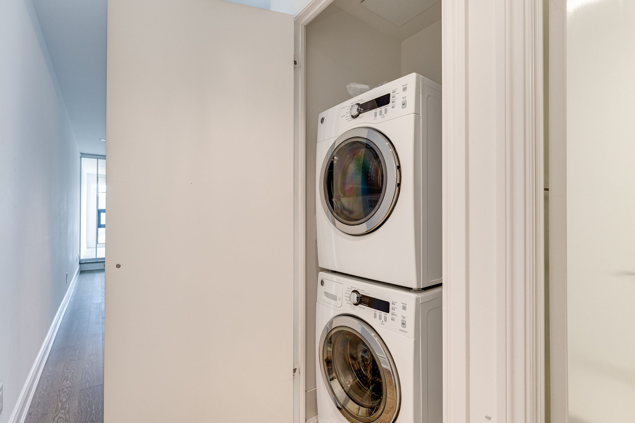 Toronto property showcase — delivered property photograph 19