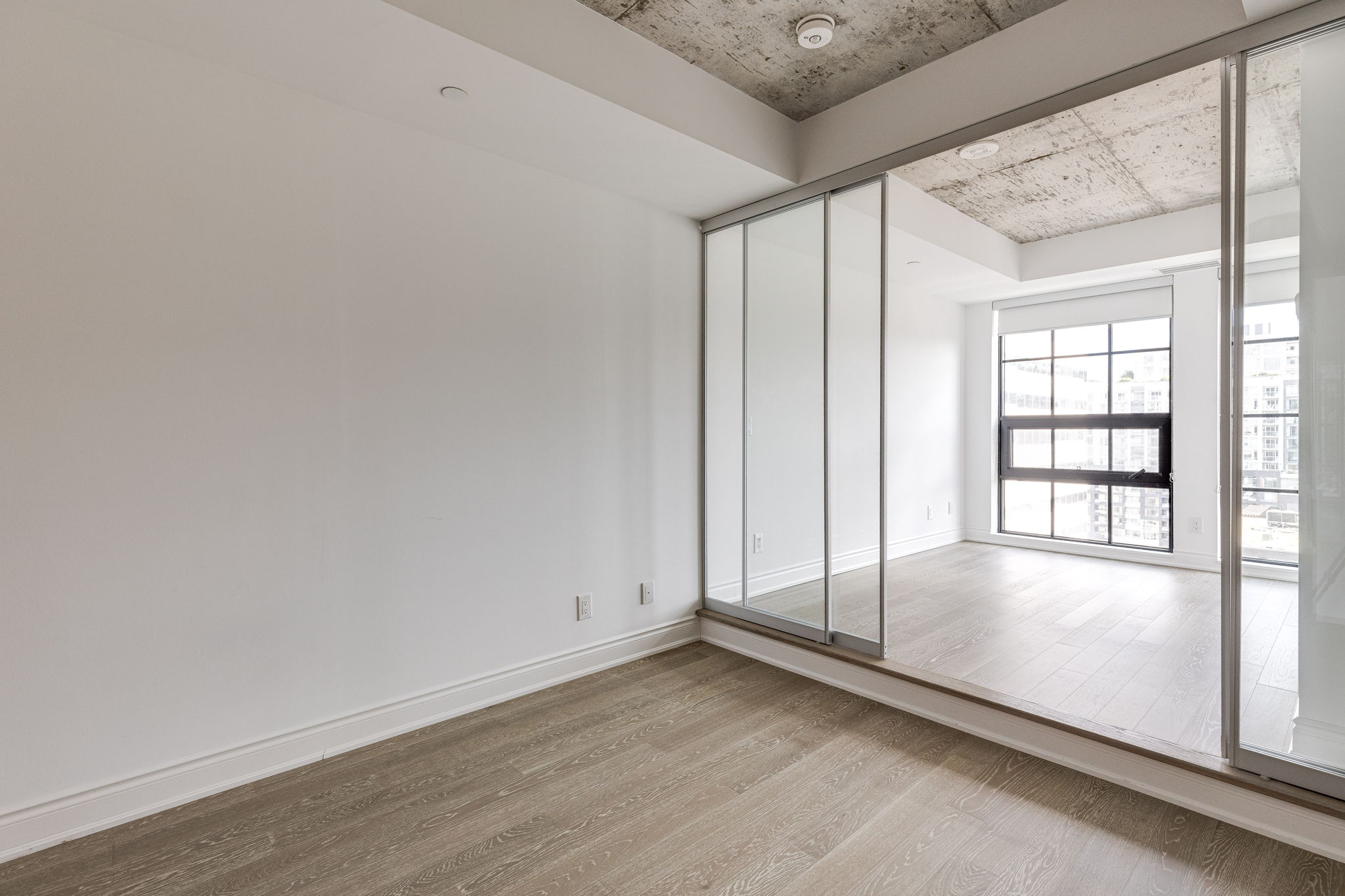 Toronto property showcase — delivered property photograph 12