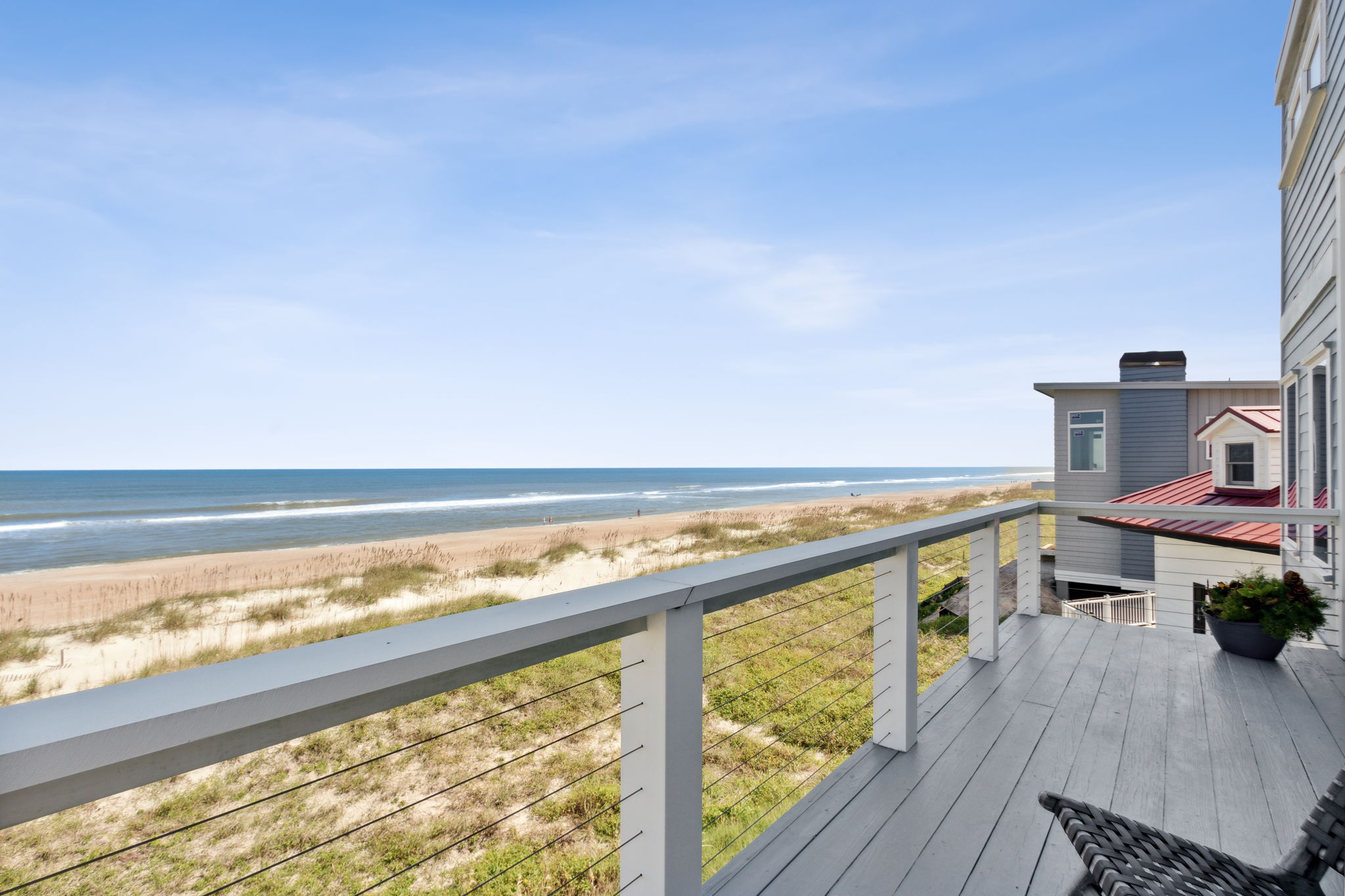 Cable railings enhance the views.