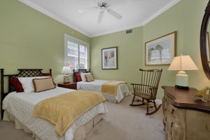 Guest bed