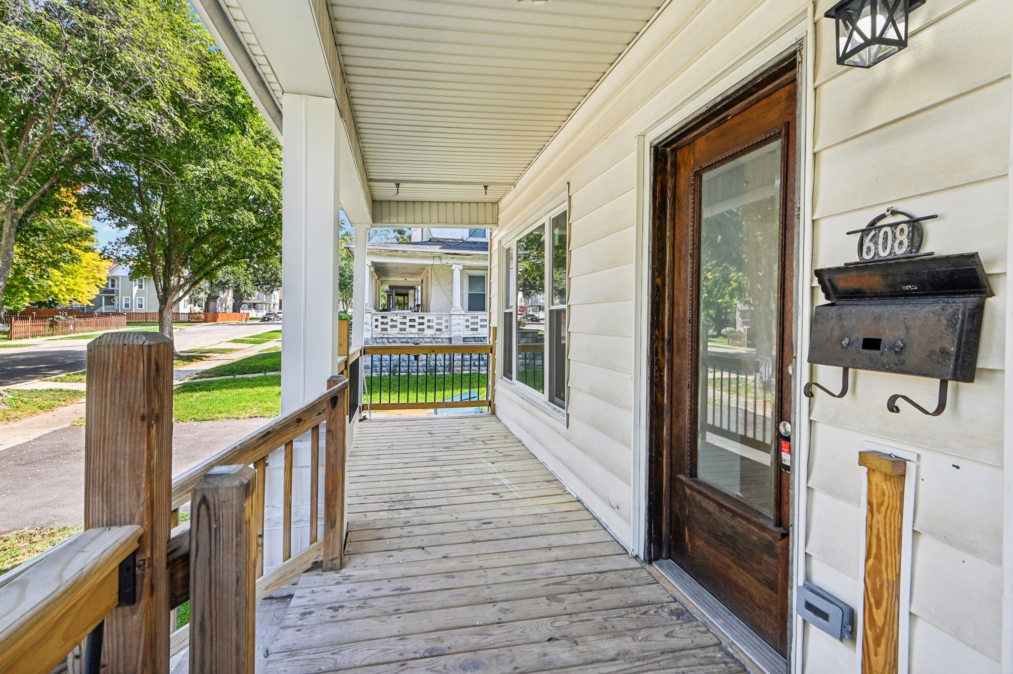 Whitley Ave-S0310-005.jpg