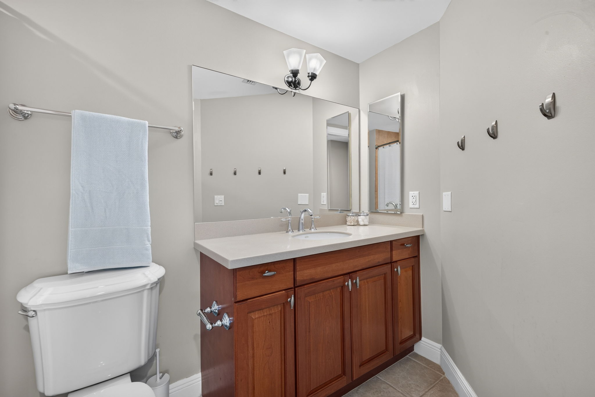 Guest Bathroom 1