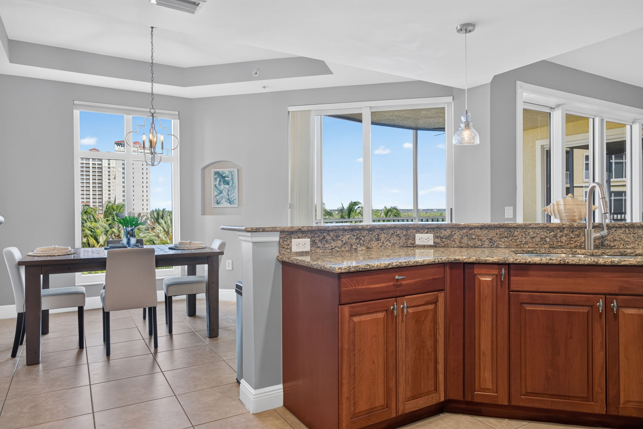 Kitchen 3 of 4
