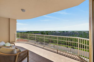 Lanai 1 of 2