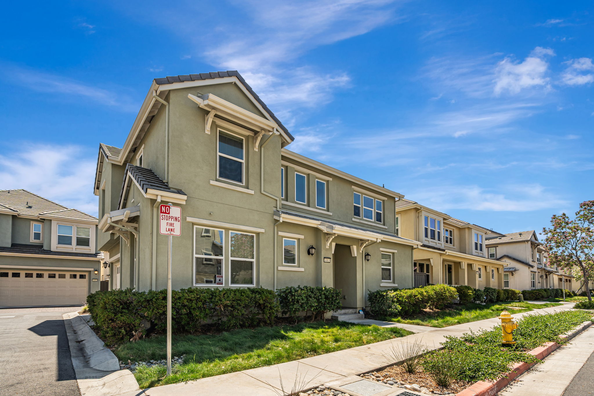 002_6083 Golden Vista Dr  San