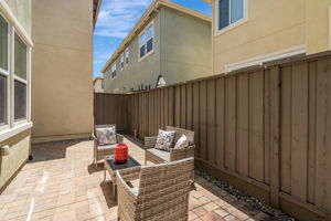 042_6083 Golden Vista Dr  San