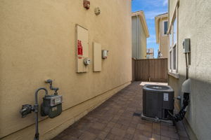 043_6083 Golden Vista Dr  San