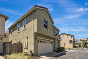 045_6083 Golden Vista Dr  San