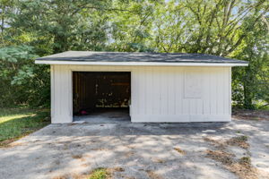 Detached Garage