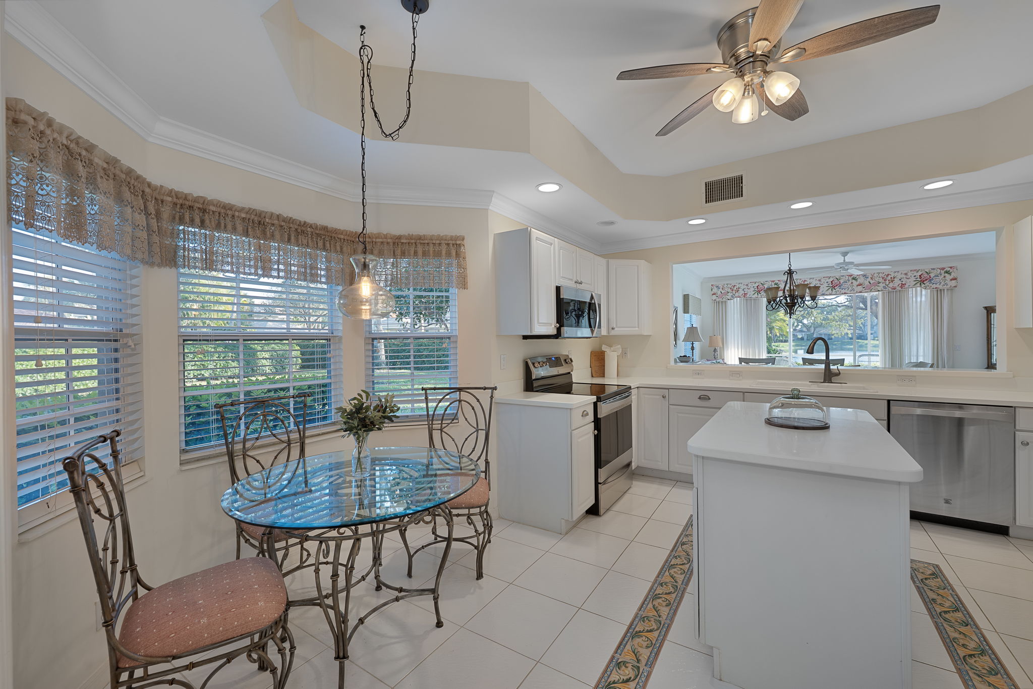 Eat in Kitchen - Kitchen